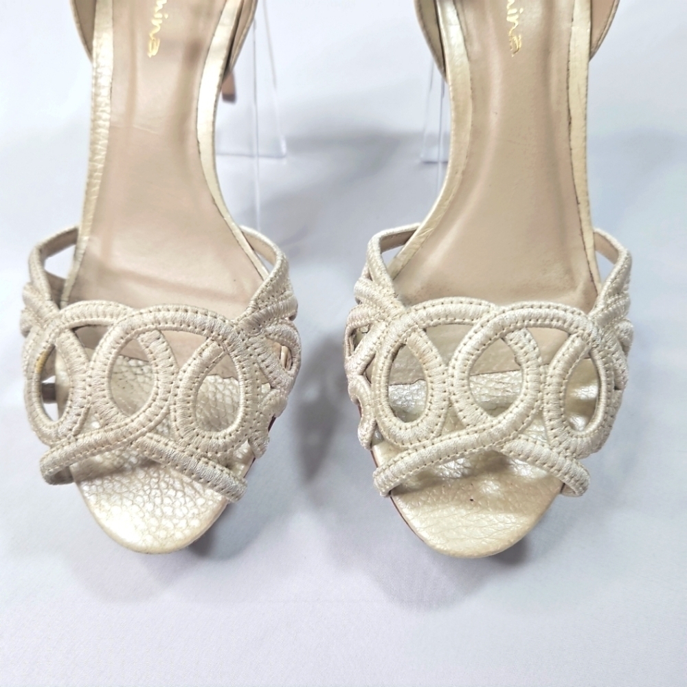 Guilhermina Cream Heels Size 7 - Picture 5 of 8